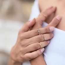 Cargar imagen en el visor de la galería, Anillo Pisa Oro
