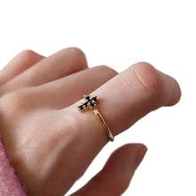 Cargar imagen en el visor de la galería, Anillo Cristo Nero Oro