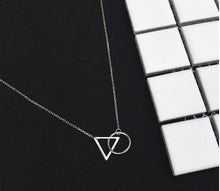 Load image into Gallery viewer, Collar Versalles Plata - Molto Amore Co.
